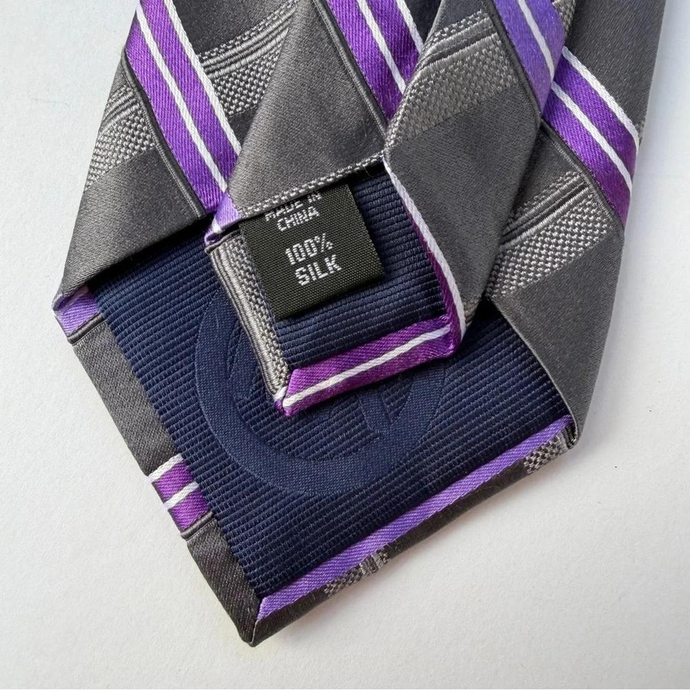 Men’s Michael Kors Silk Necktie Purple and Black​ - Picture 6 of 6